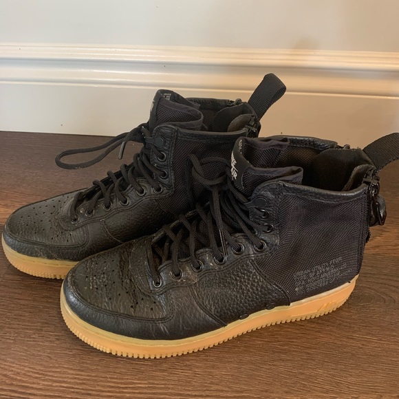 Nike Air High Tops - Picture 1 of 8